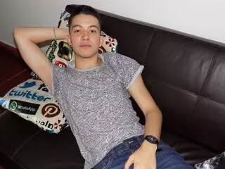 MateoRed camshow real pussy